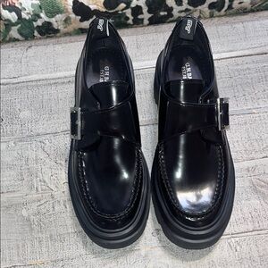 G.H. Bass & Co. Shiny Black Women’s Slip-Ons